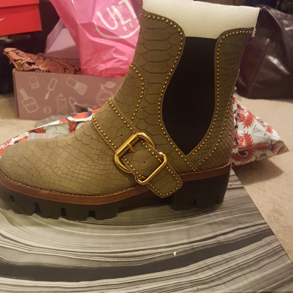 Free People/Jeffrey Campbell  Chunky Heel boots size 7.5 - Picture 5 of 8